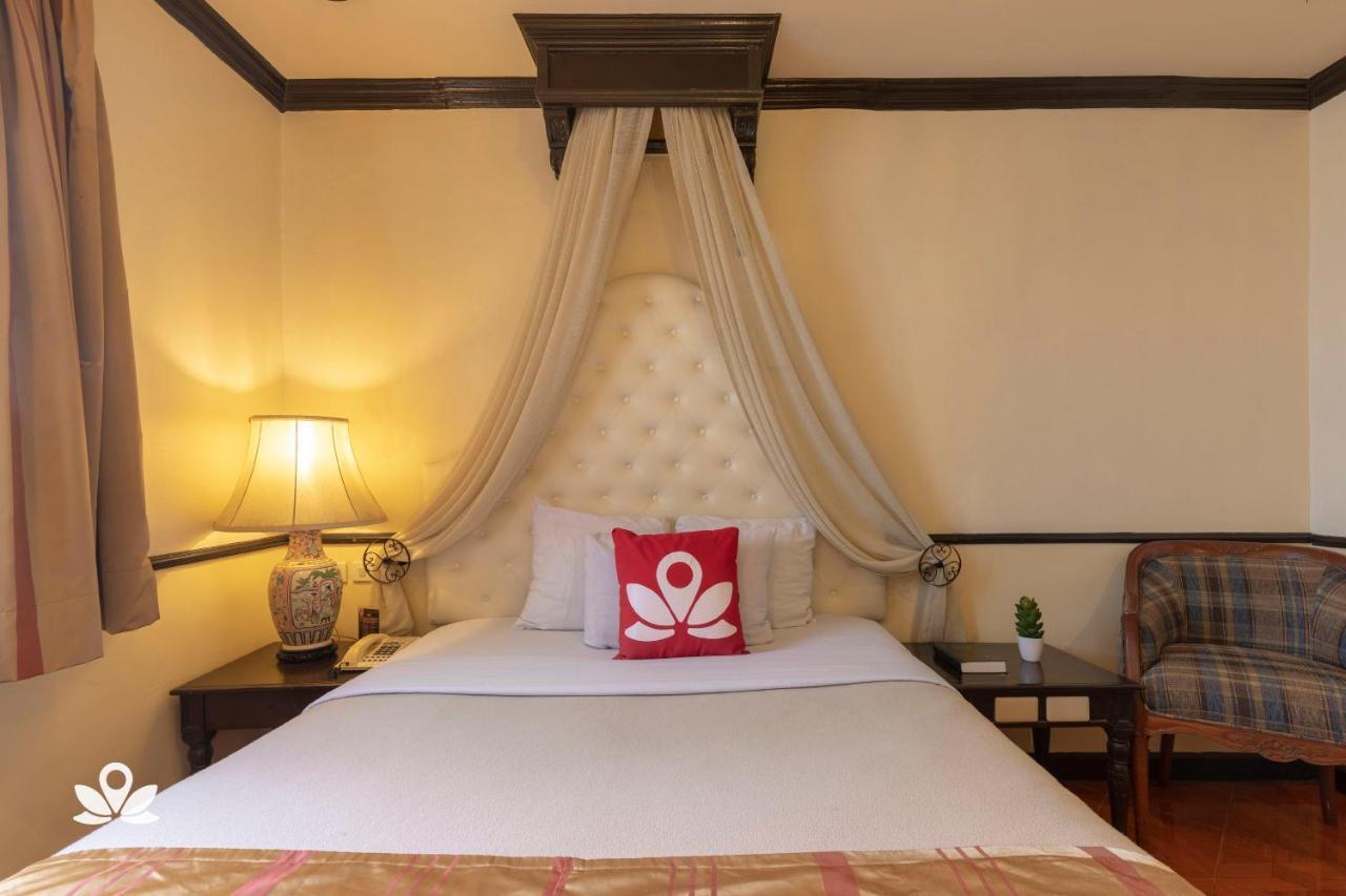 Zen Rooms Camelot Hotel Qc Quezon City Ngoại thất bức ảnh