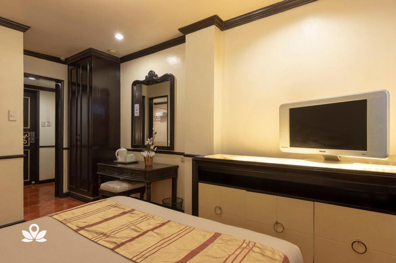 Zen Rooms Camelot Hotel Qc Quezon City Ngoại thất bức ảnh
