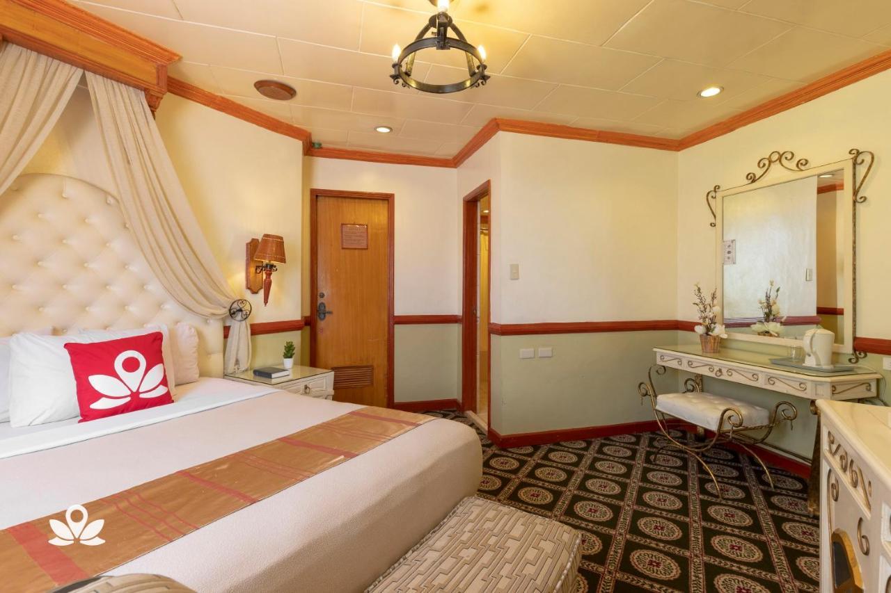 Zen Rooms Camelot Hotel Qc Quezon City Ngoại thất bức ảnh